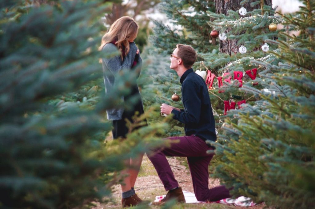 Tom's guide to the perfect Christmas Proposal!